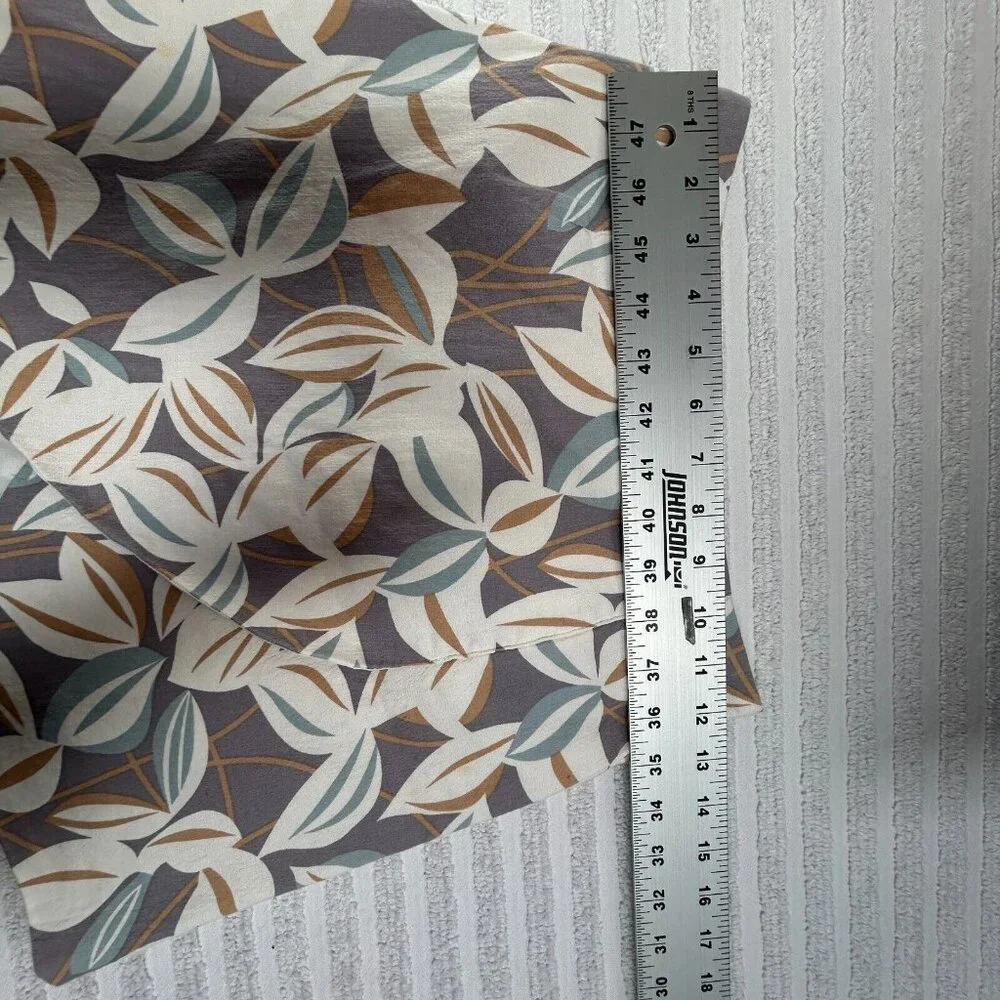 Xiao Wei Boutique Women's A-Line Overlap Mini Skirt Floral Size Small Back Zip